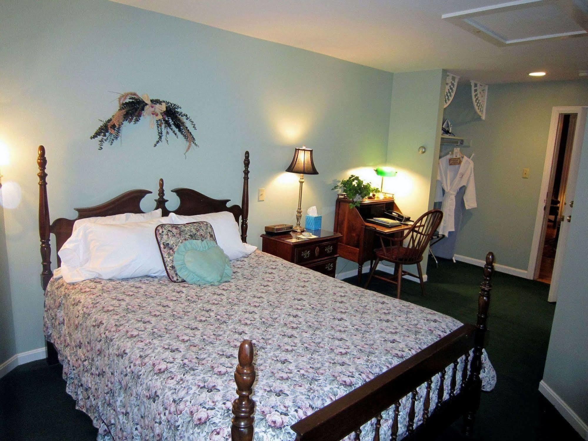 Strong House Inn Vergennes Exterior foto